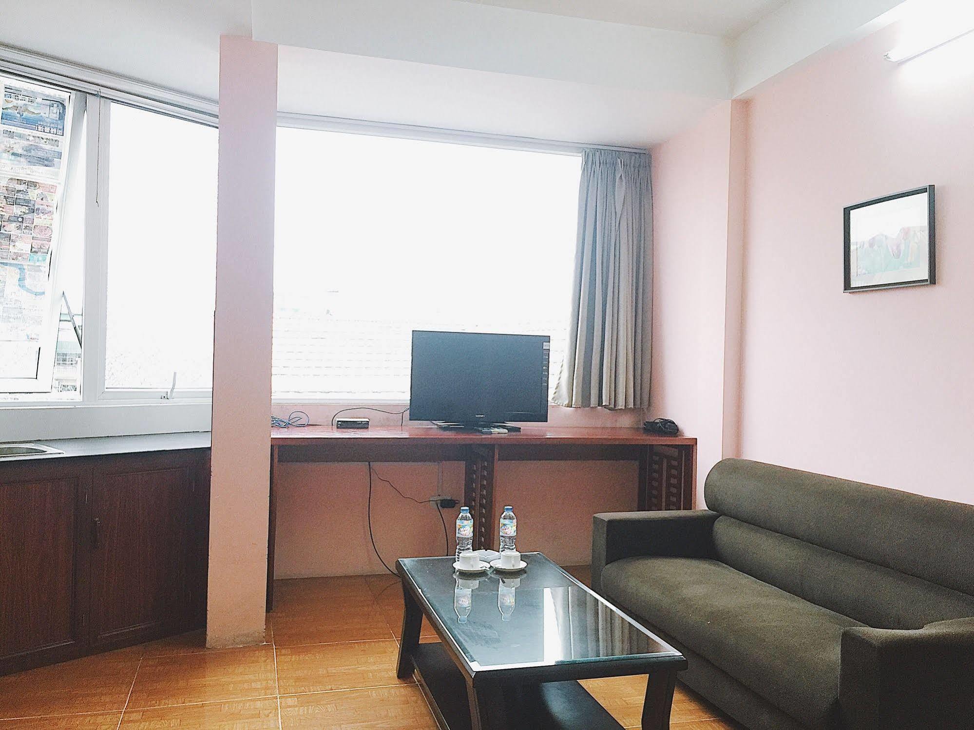 V-Studio Apartment 2 ハノイ市 エクステリア 写真